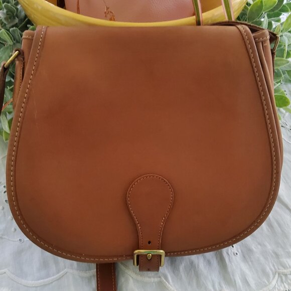 Coach Vintage Saddle Crossbody Handbag in British Tan + Original Hangtag - Picture 1 of 11